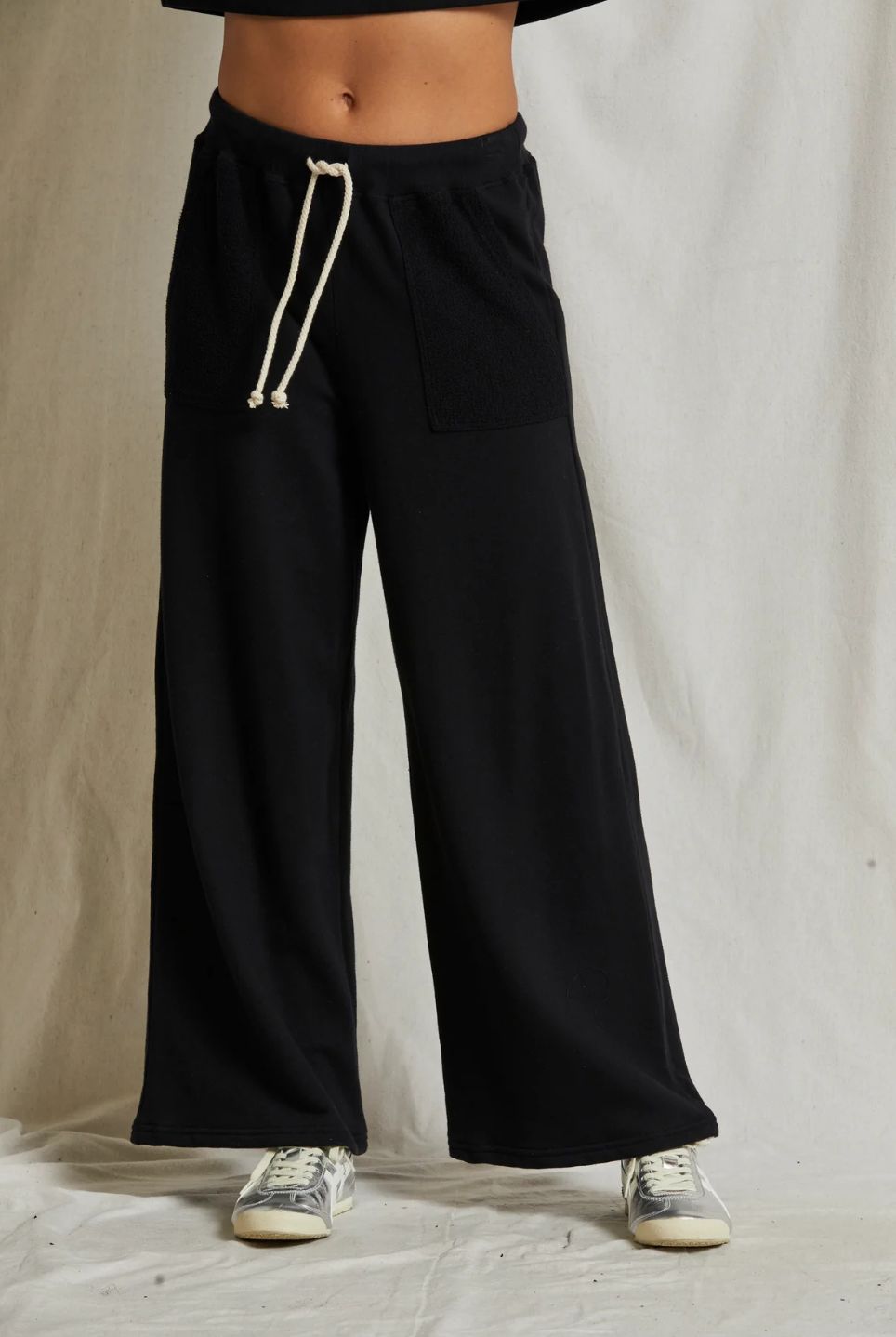 Perfect White Tee Rosanna Pant in True Black