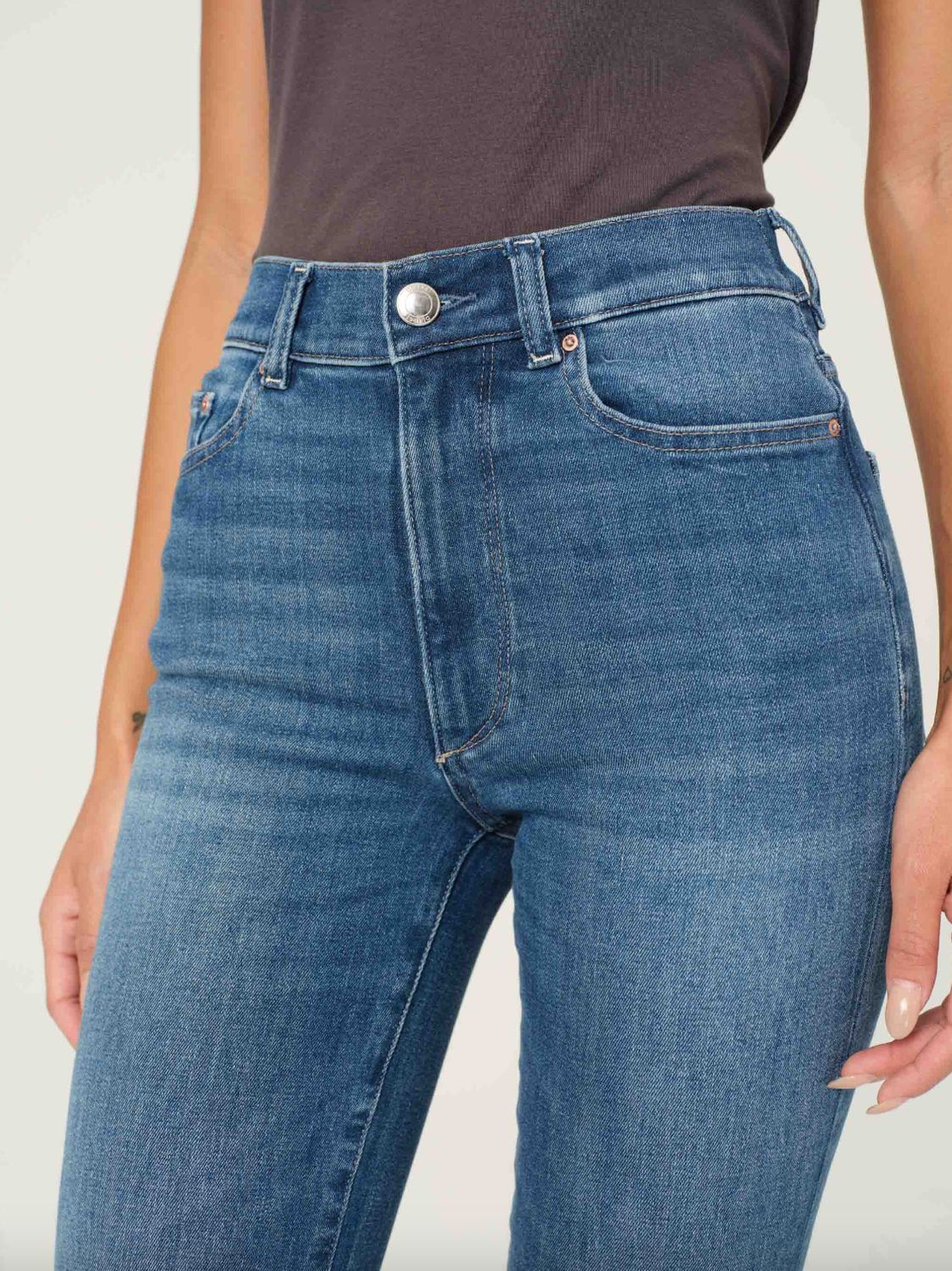 DL1961 Halle Straight High Rise Jean
