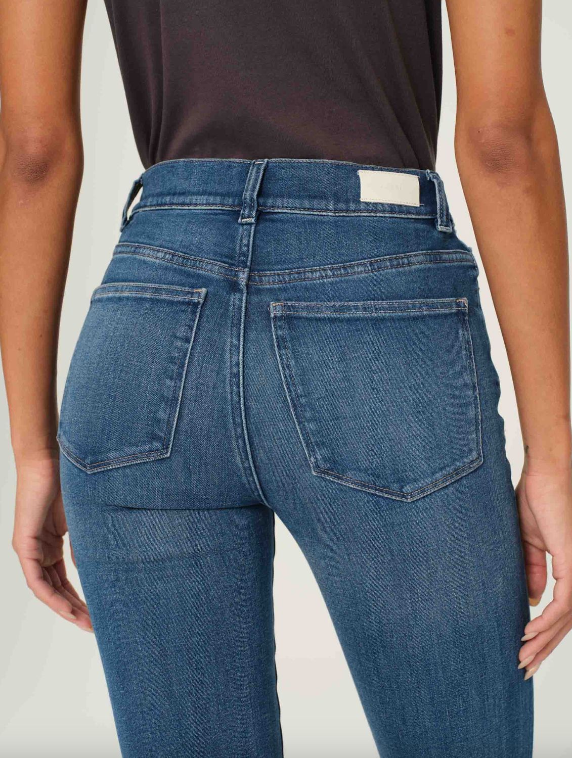 DL1961 Halle Straight High Rise Jean