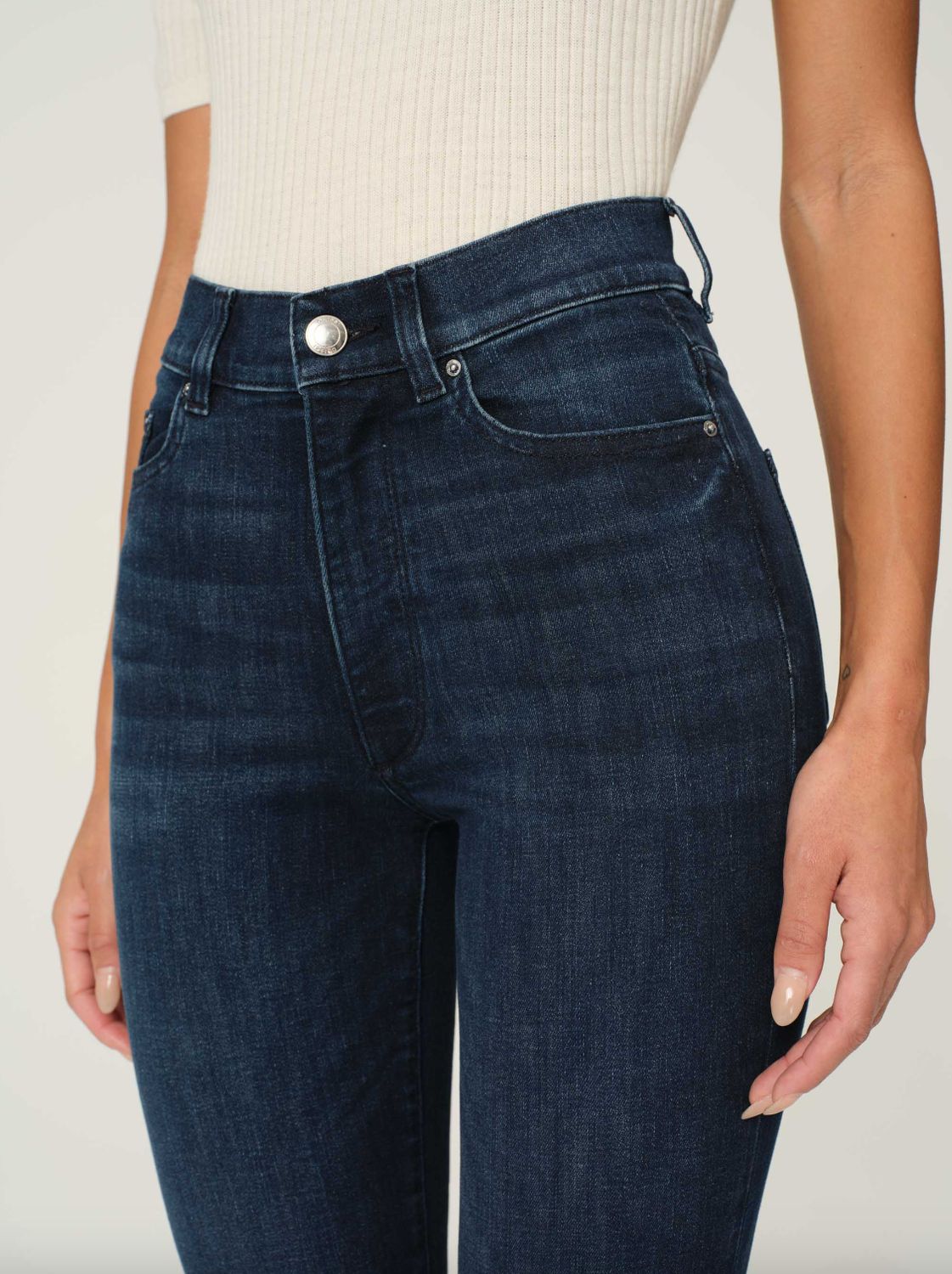DL1961 Halle Straight High Rise Jean