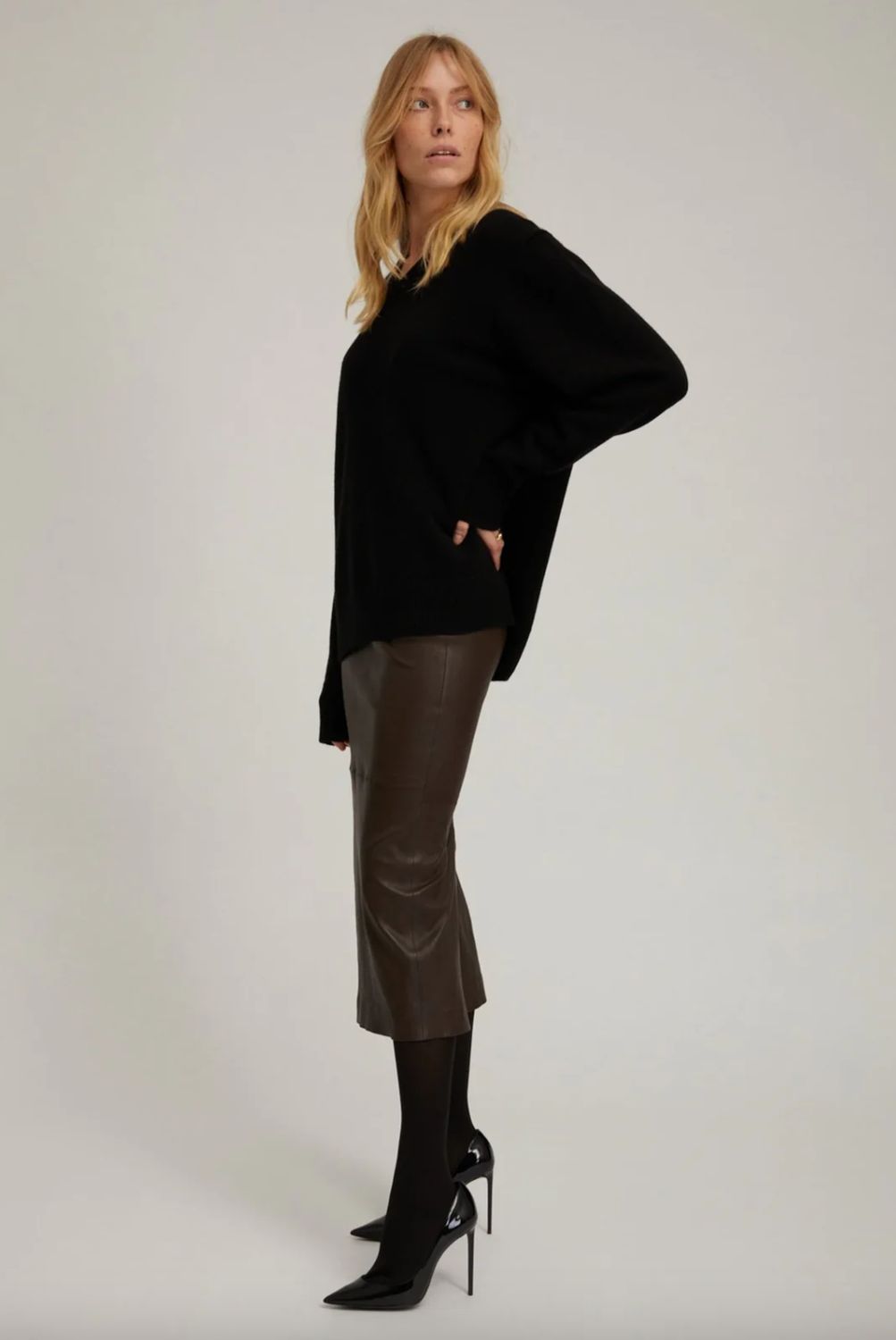 SPRWMN Cashmere Boyfriend V-Neck Sweater