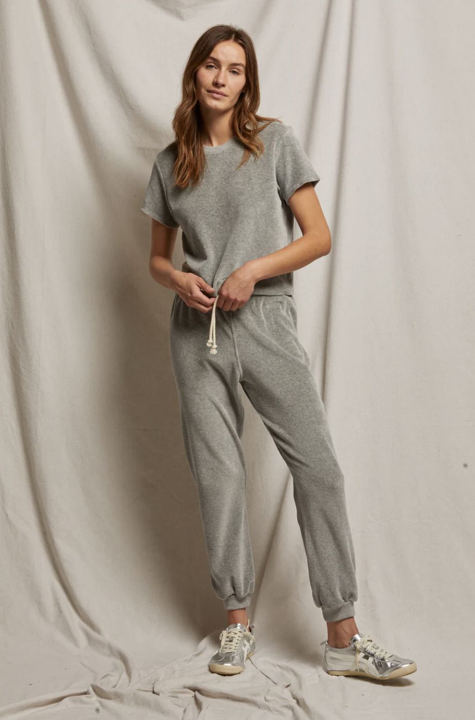 Perfect White Tee Bailey Velour Jogger