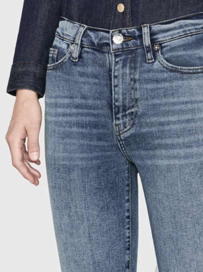 Frame Le Easy Flare Jean in Rowley Raw After