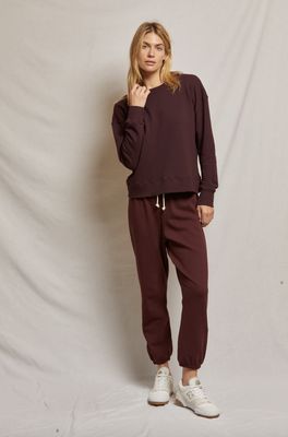 Perfect White Tee Johnny French Terry Jogger in Blackberry
