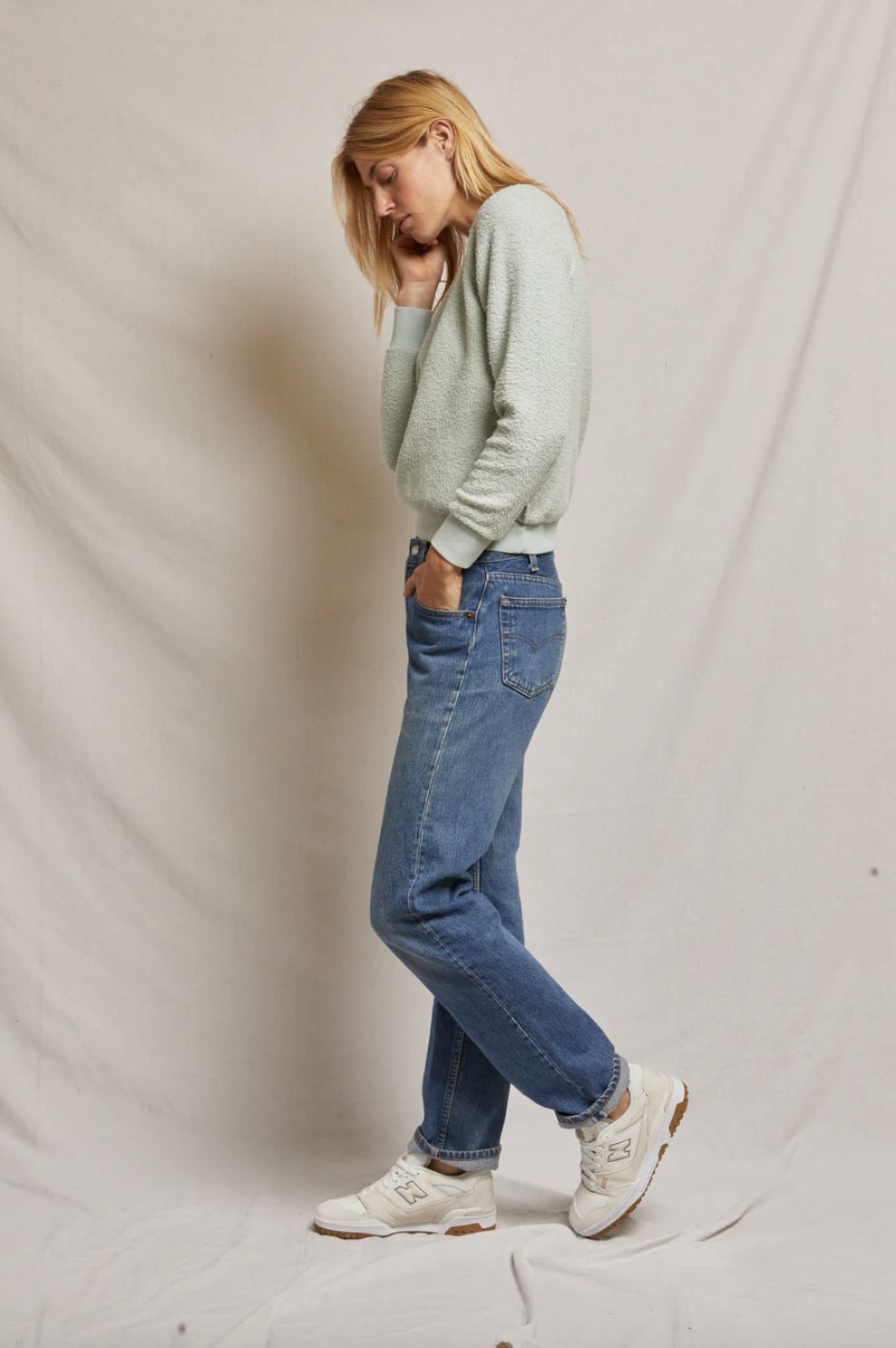 Perfect White Tee Ziggy Sweatshirt in Fresh Mint