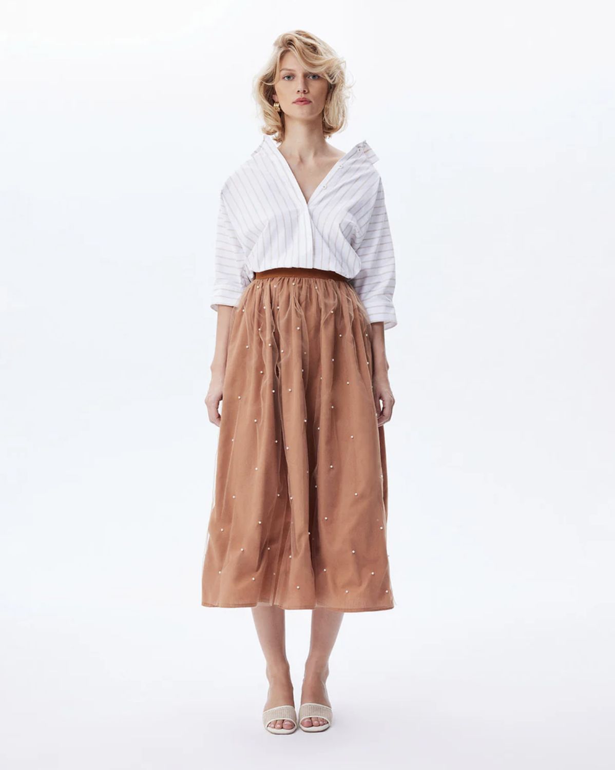 THEO The Label Echo Back Button Dolman Shirt