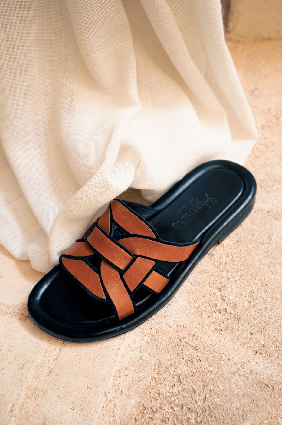 Homers Dalia Black Flat Slide