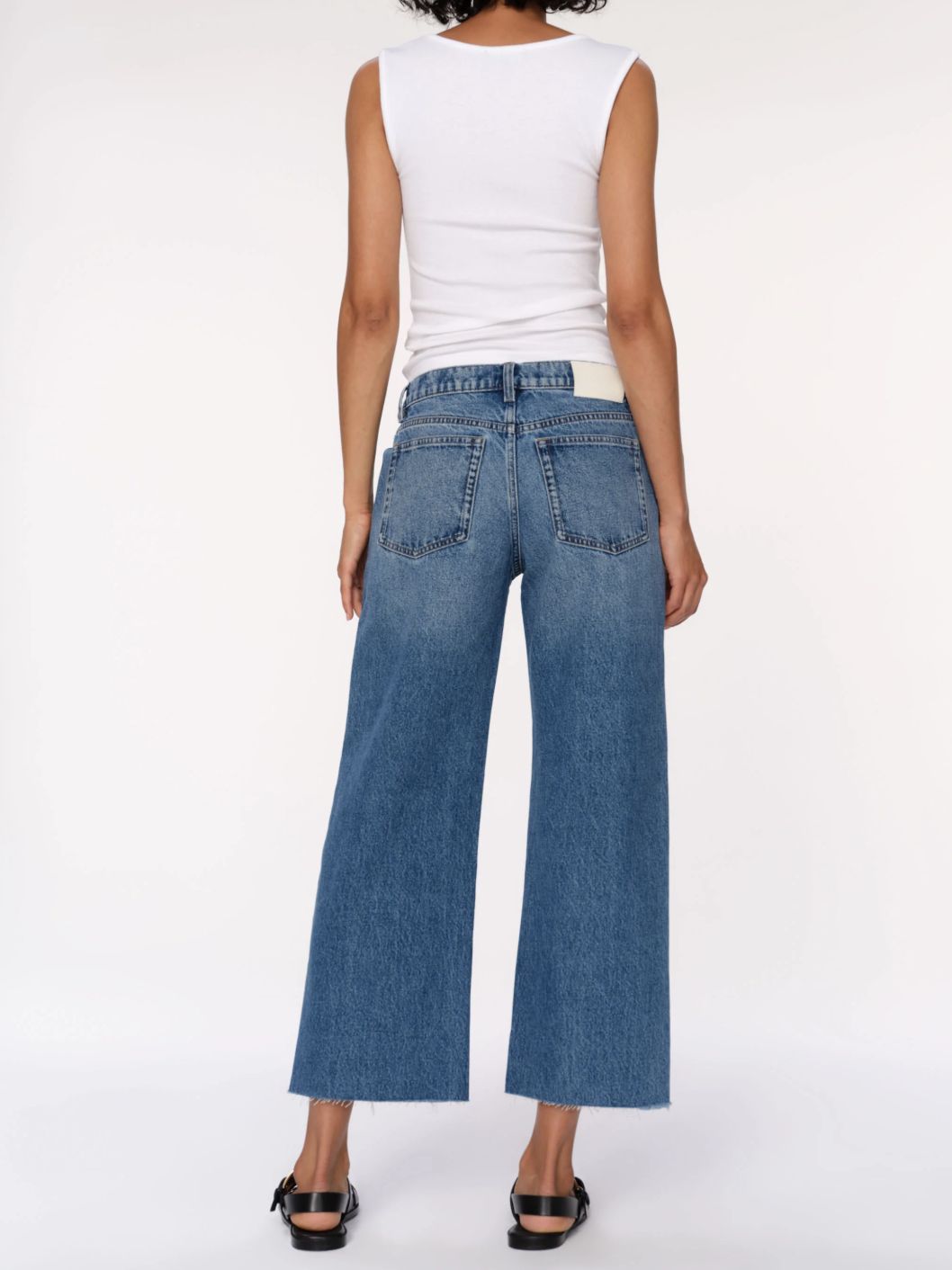 DL1961 Drue 27&quot; Low Rise Crop Jean in South Lake