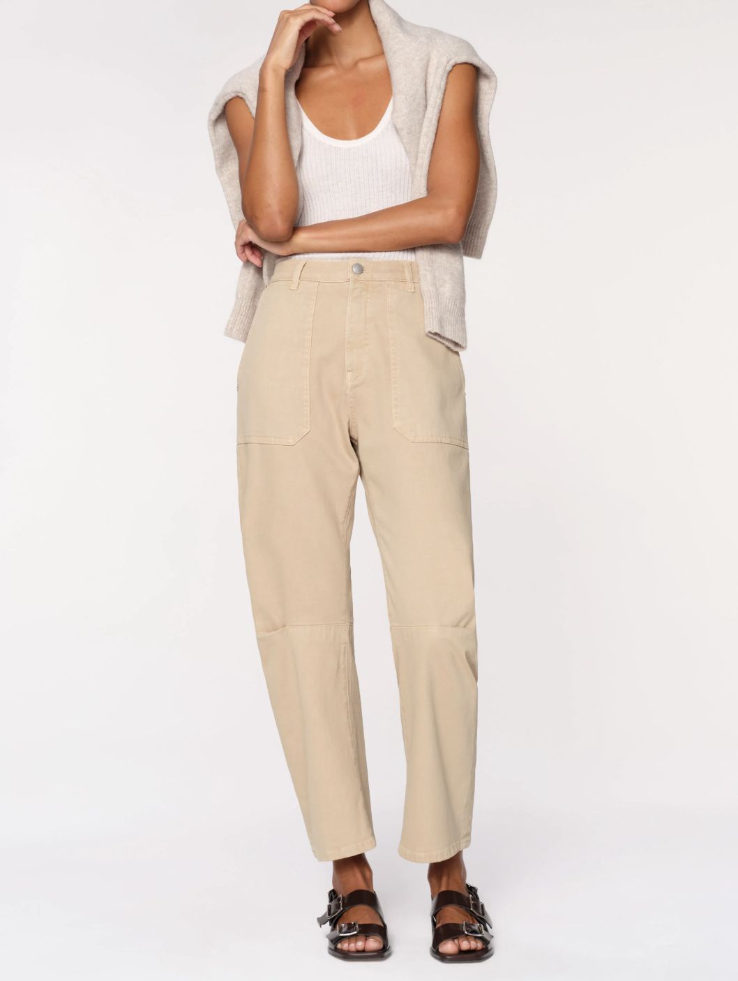 DL1961 Bilie Jogger Barrel Jean in Almond