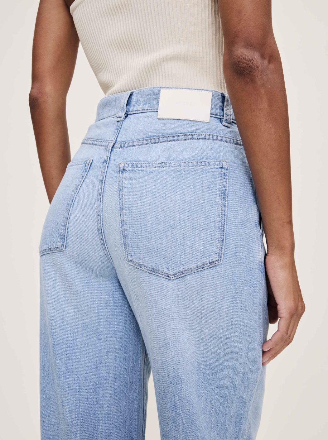 DL1961 Isabel Wide Leg Mid Rise Jean in Beachfront