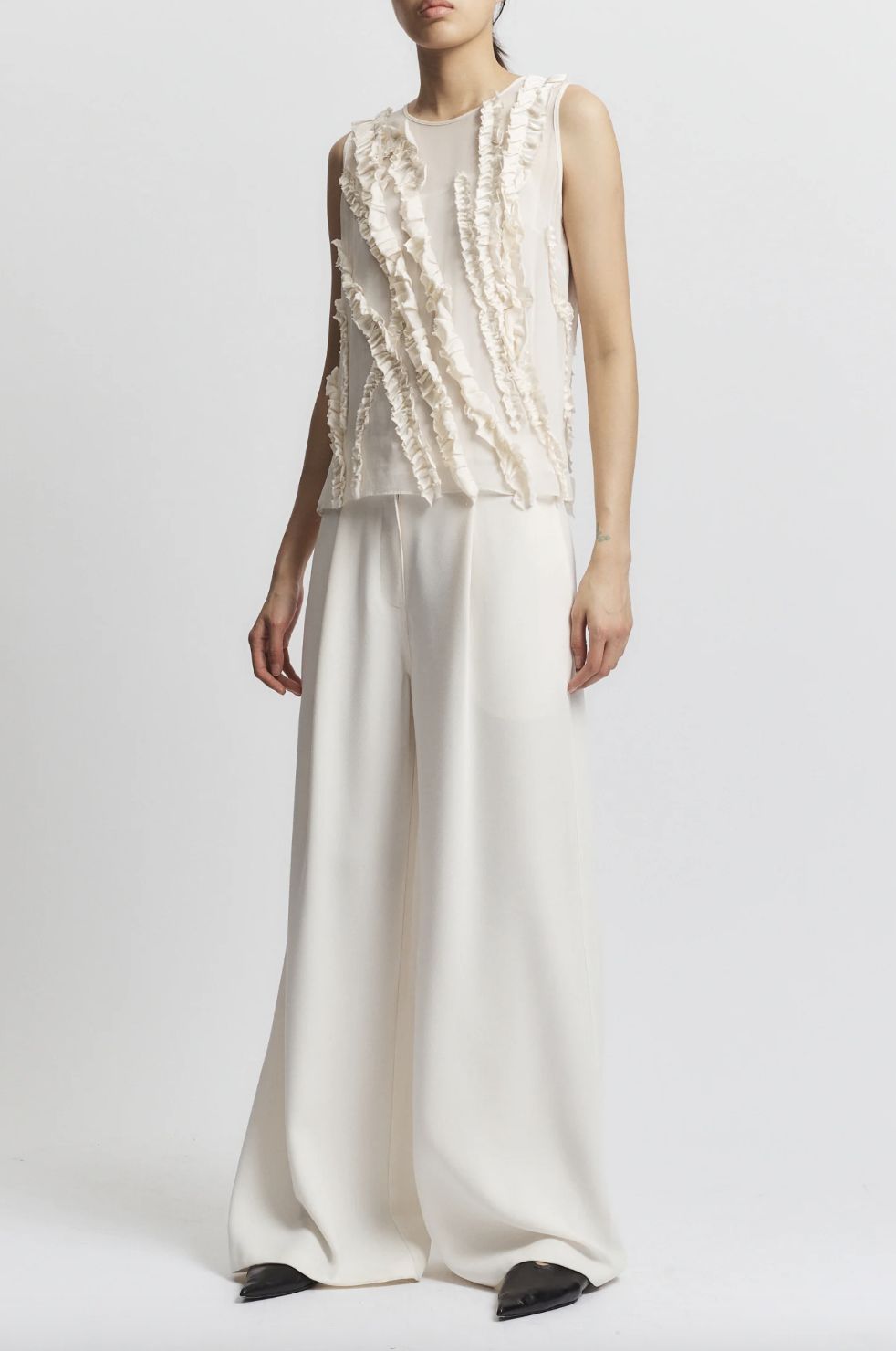 Saint Art Naomi Sleeveless Blouse