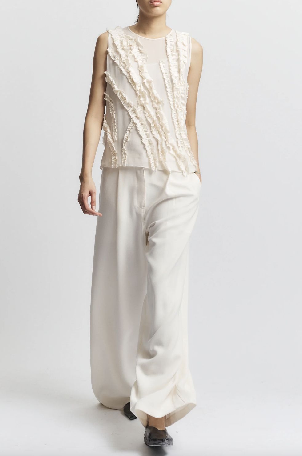 Saint Art Naomi Sleeveless Blouse