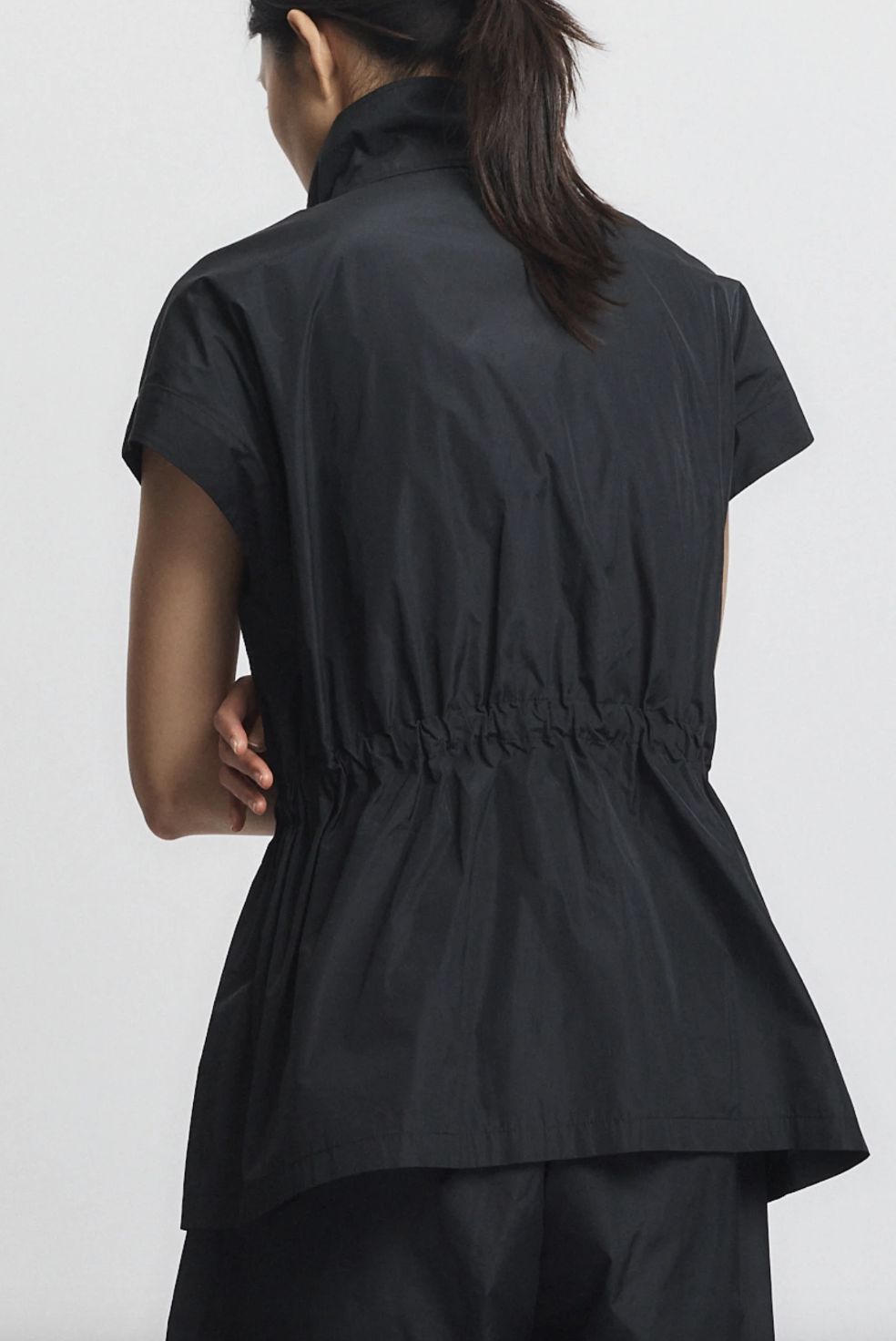 Saint Art Yara Utility Vest