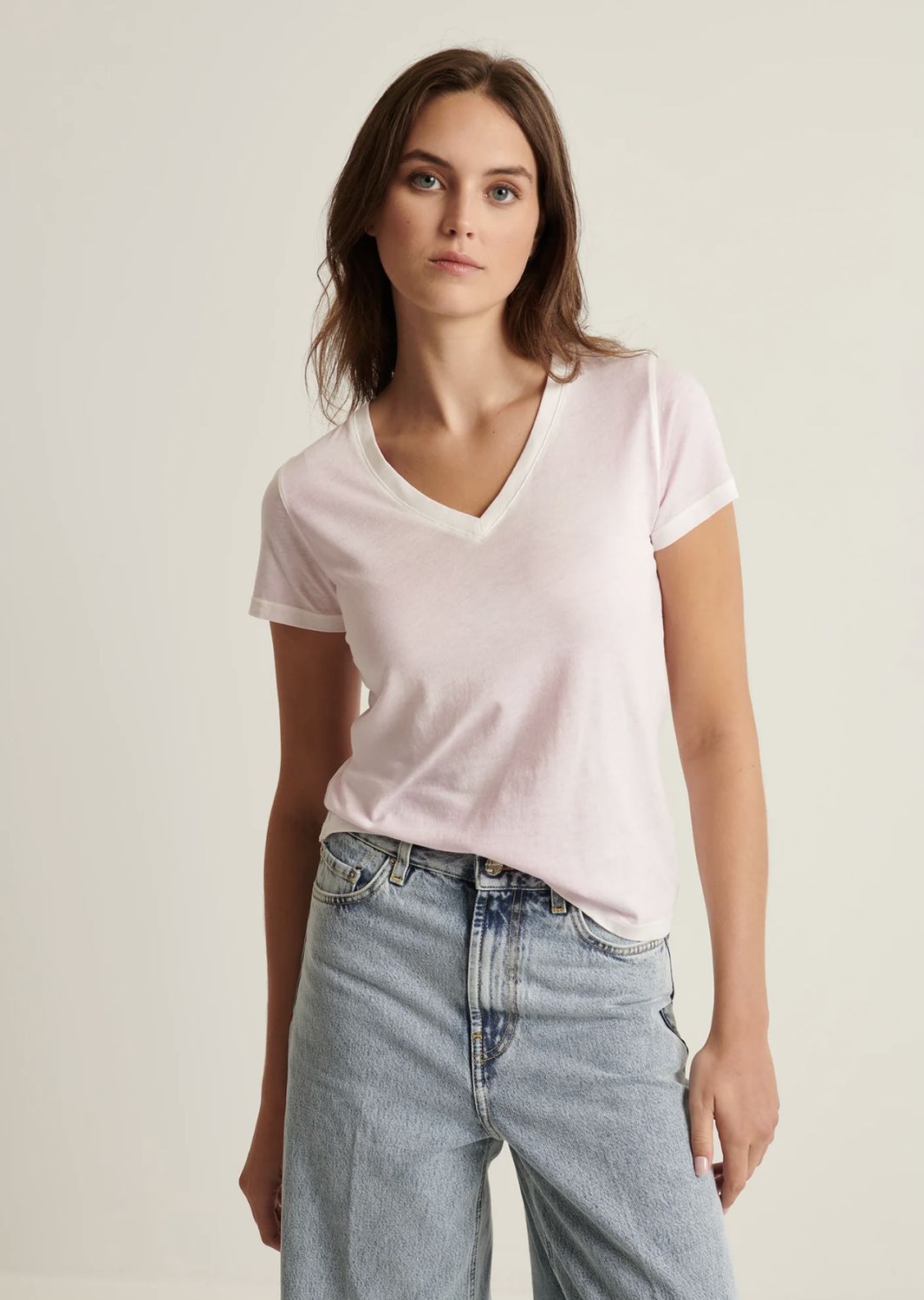 Patrick Assaraf Reverse Spray V-Neck Tee
