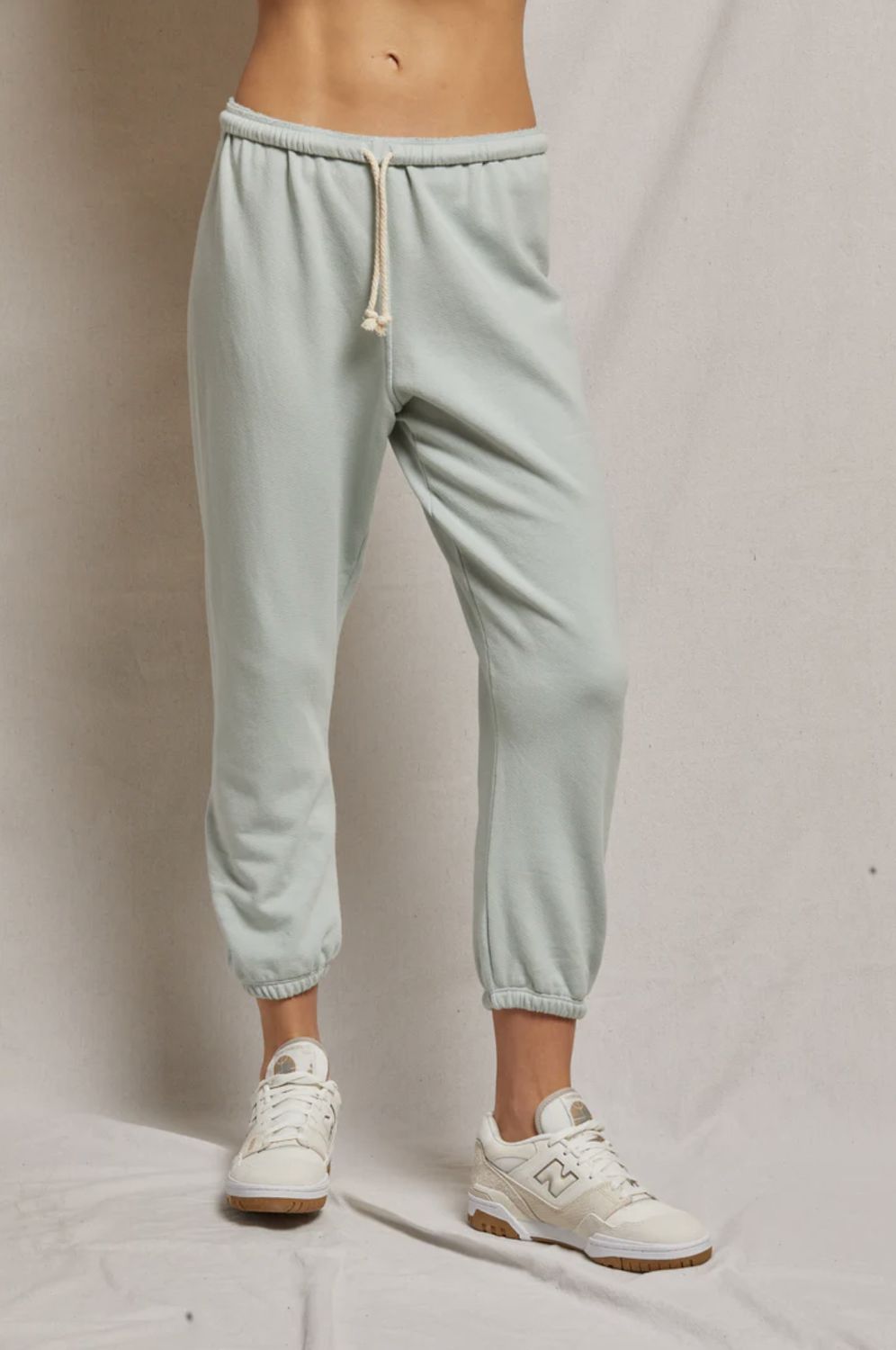 Perfect White Tee Johnny Jogger