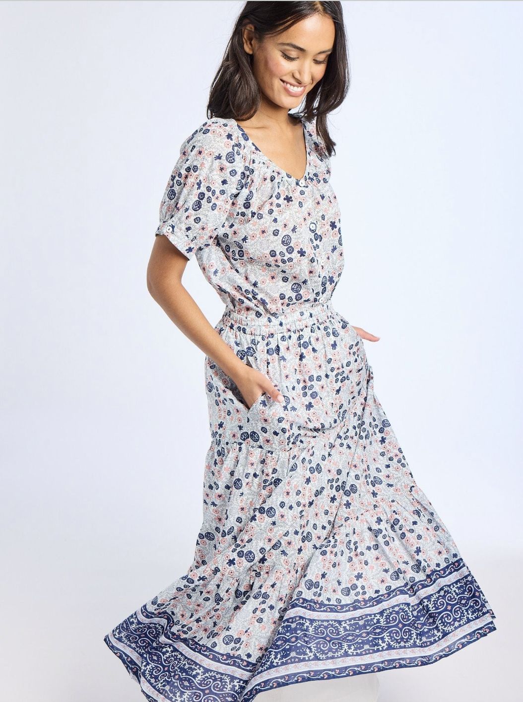 Mille Paola Skirt in Navy Floral