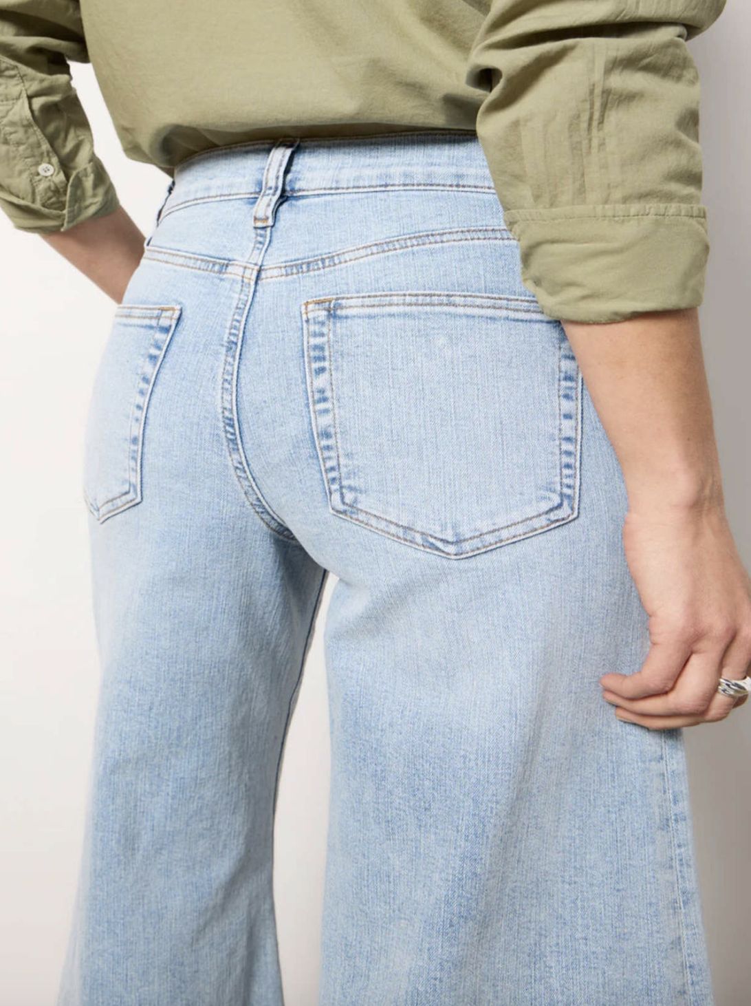 Frame Le Palazzo Crop Jean in Tribute Raw After
