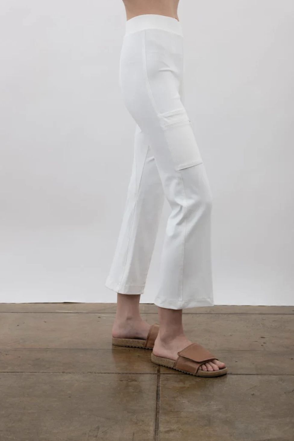Elaine Kim Vista Tech Stretch Flare Leggings