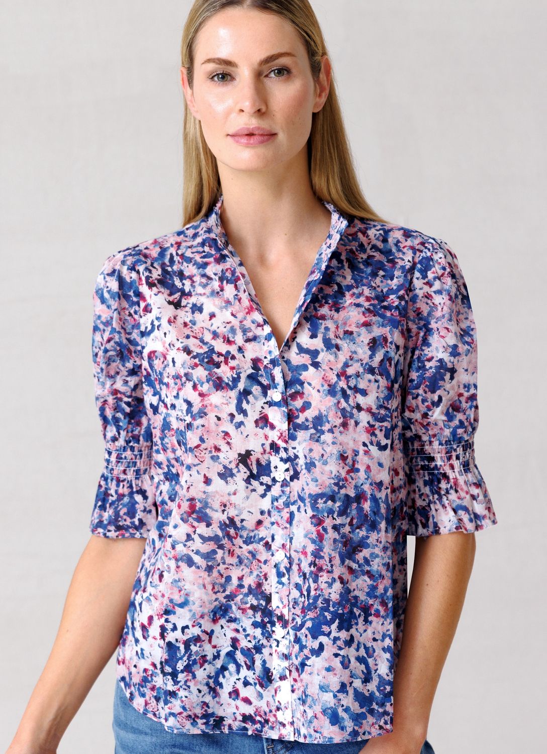 Go Silk Go Hannah Shirt in Sunday Park Print