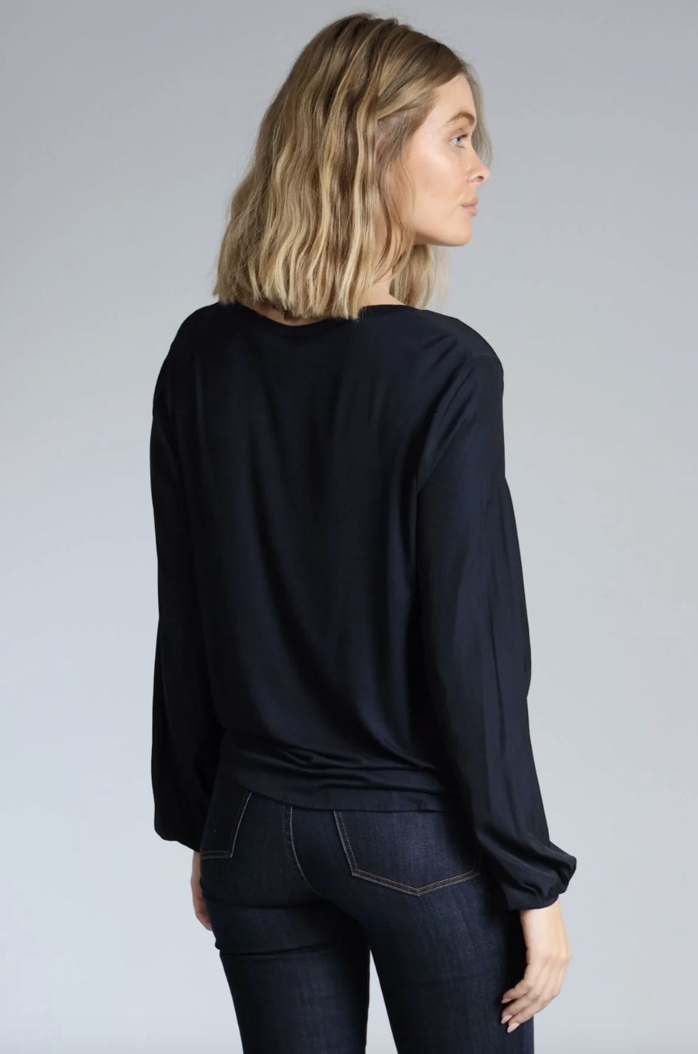 Lola &amp; Sophie Hybrid Twist Front Top