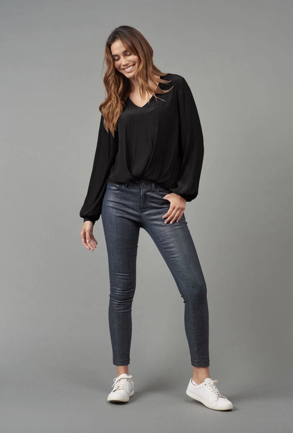 Lola &amp; Sophie Hybrid Twist Front Top