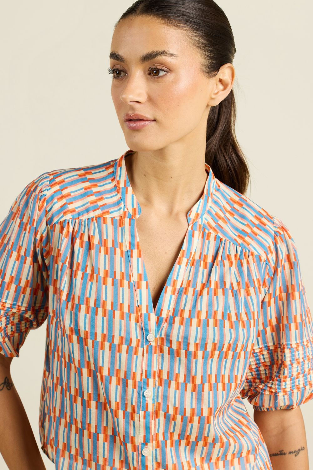 Trovata Loren Blouse in Retro Grid Print