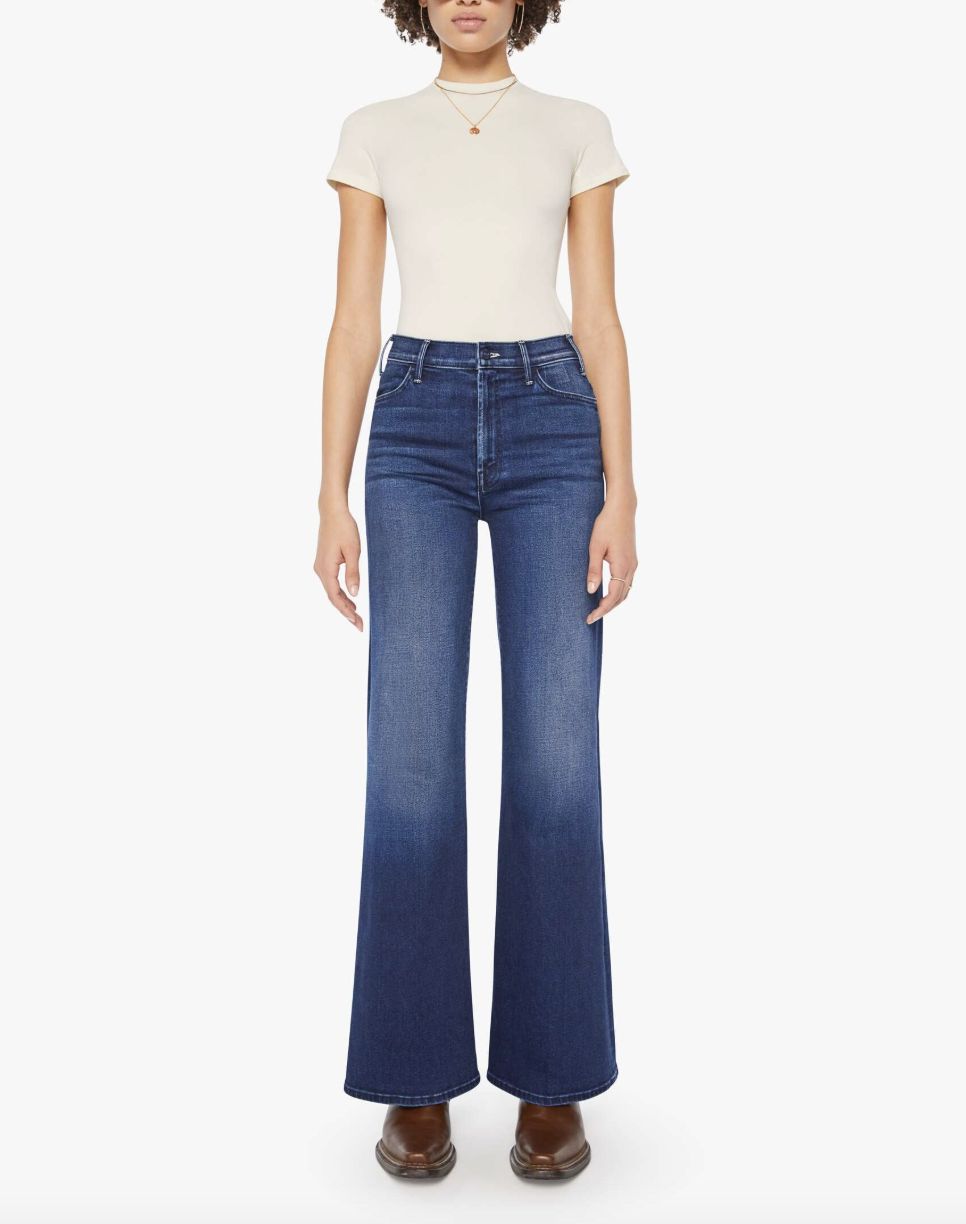 Mother The Hustler Roller Sneak Jean in Homecoming High Wash