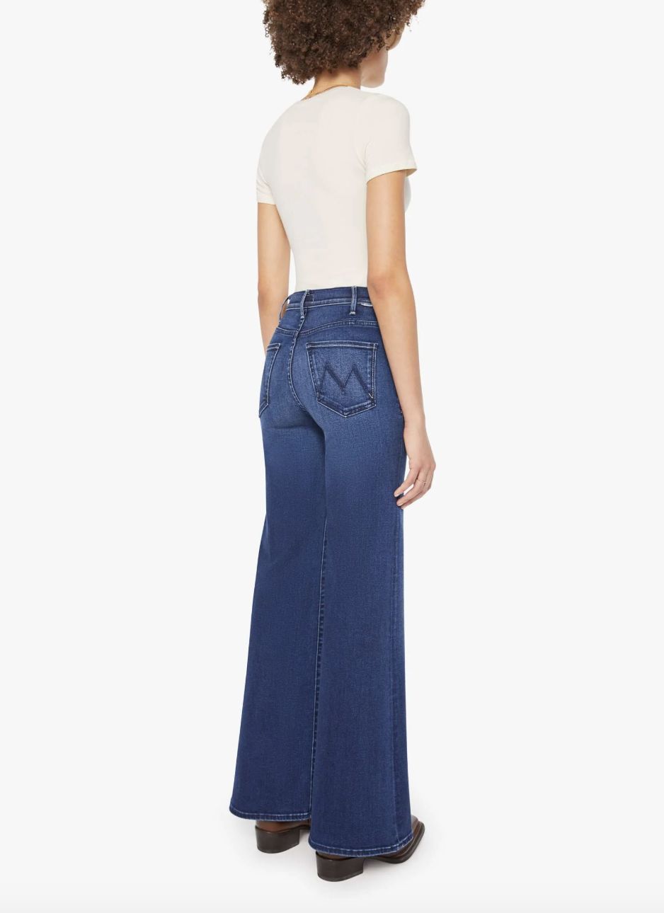Mother The Hustler Roller Sneak Jean in Homecoming High Wash