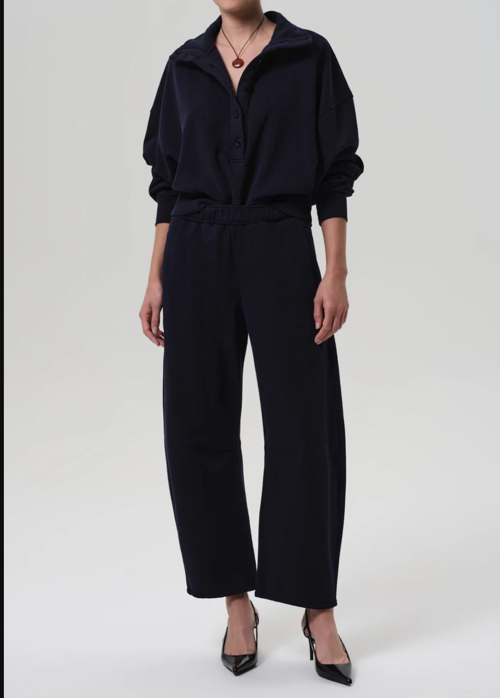 Citizens of Humanity Mirelle Funnel Neck Sweatshirt in Navy