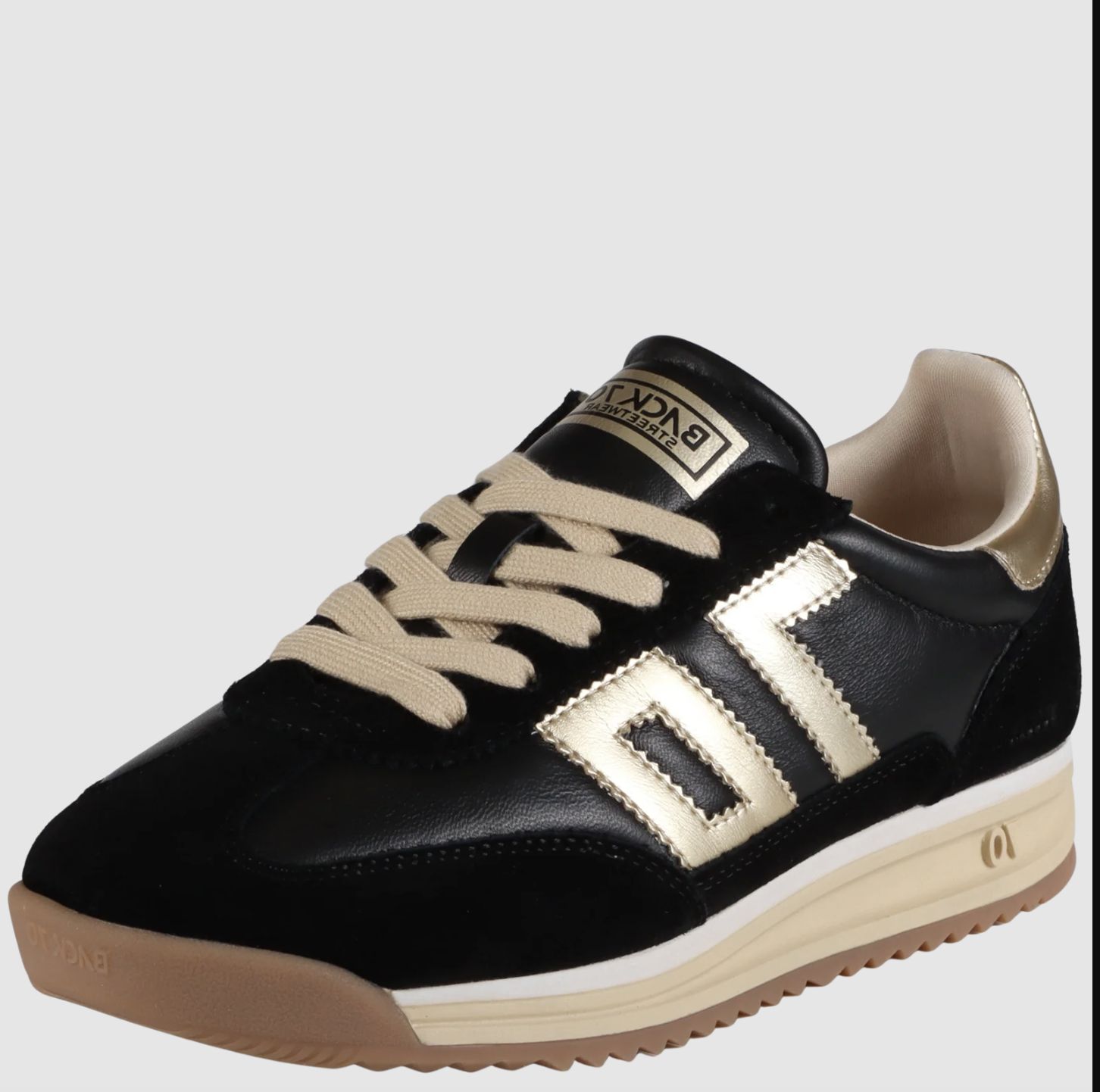 Back 70 Jogger N in Black and Gold