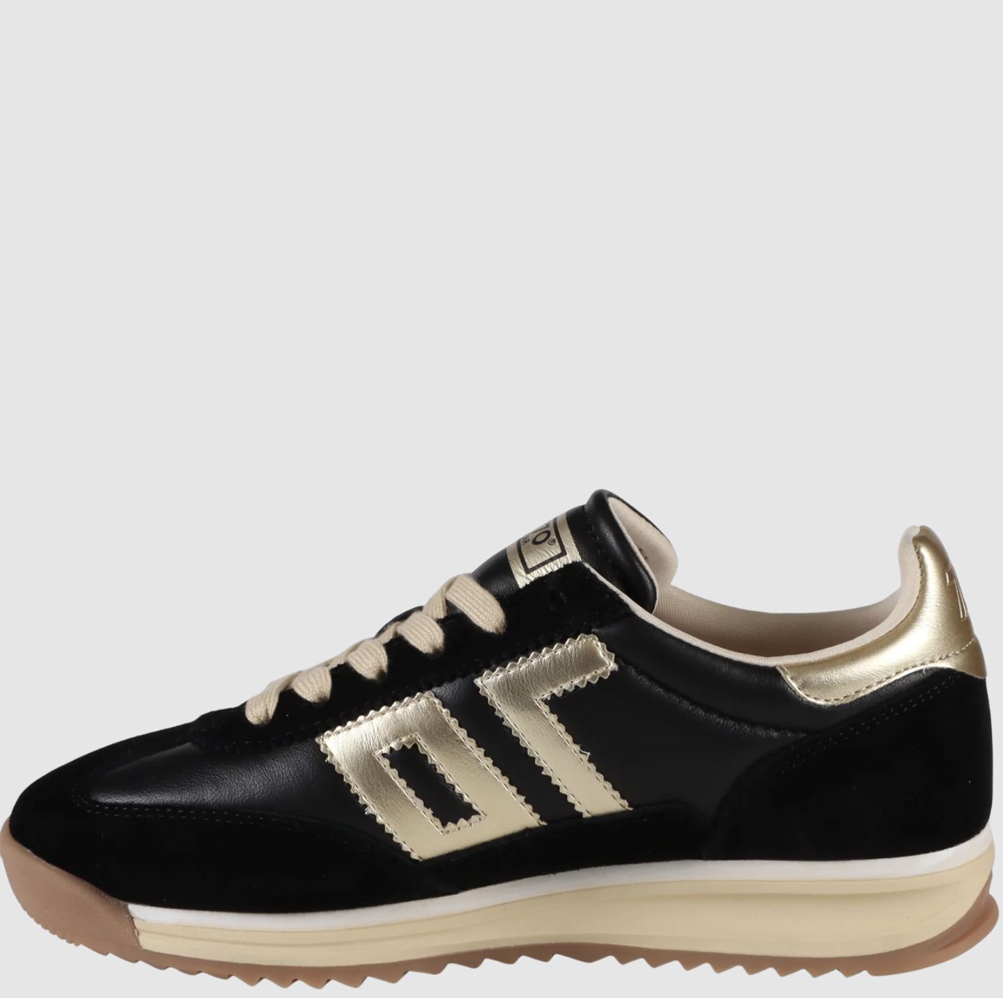 Back 70 Jogger N in Black and Gold