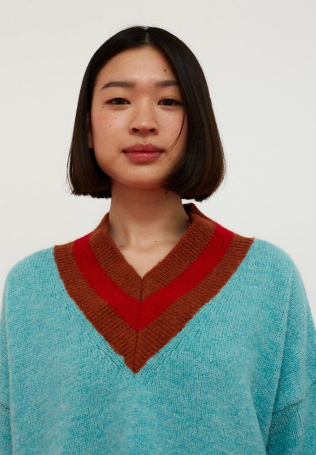 Dr. Bloom Hug Sweater