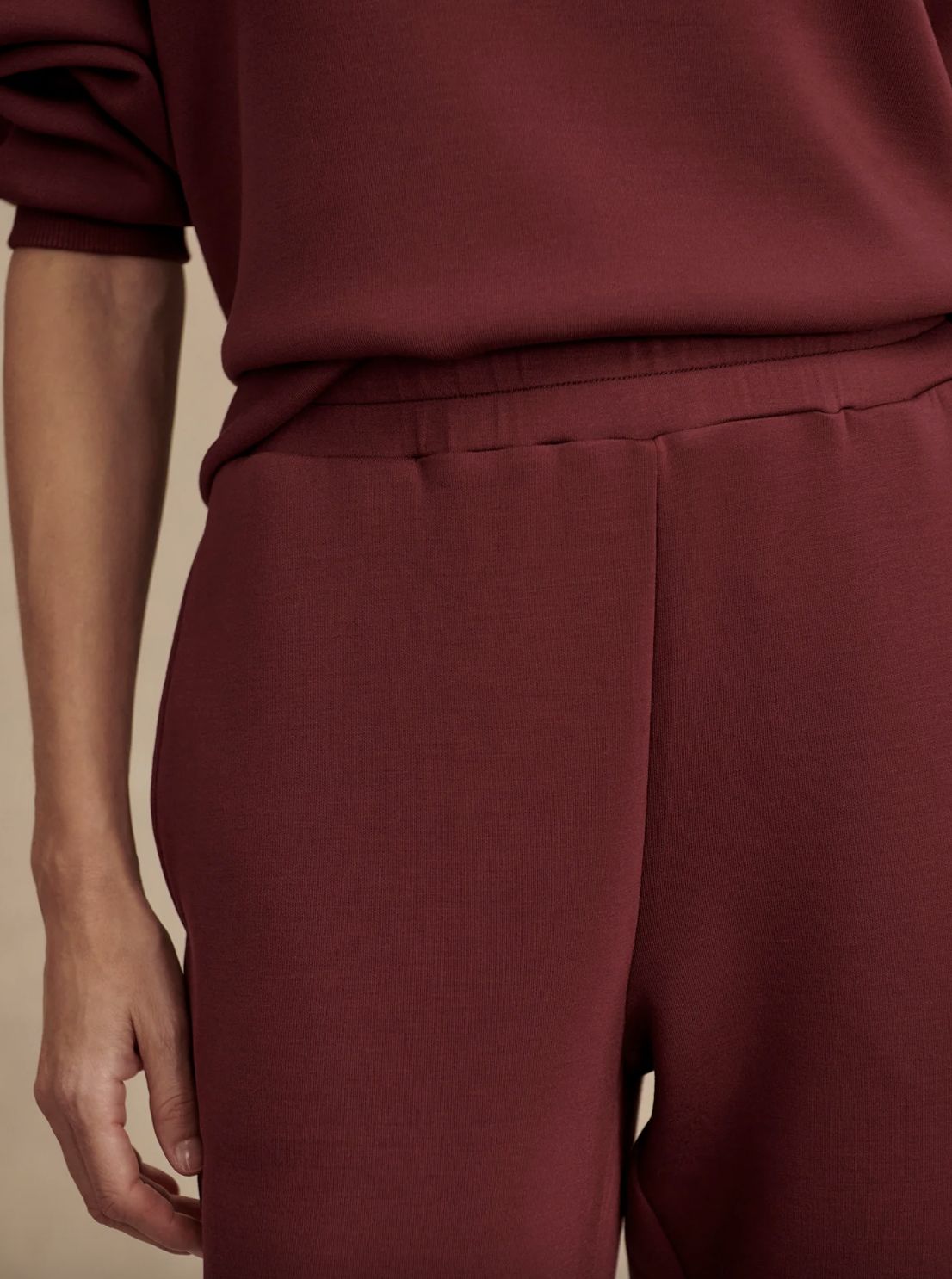 Varley Slim Cuff Pant in New Maroon - 27.5&quot;