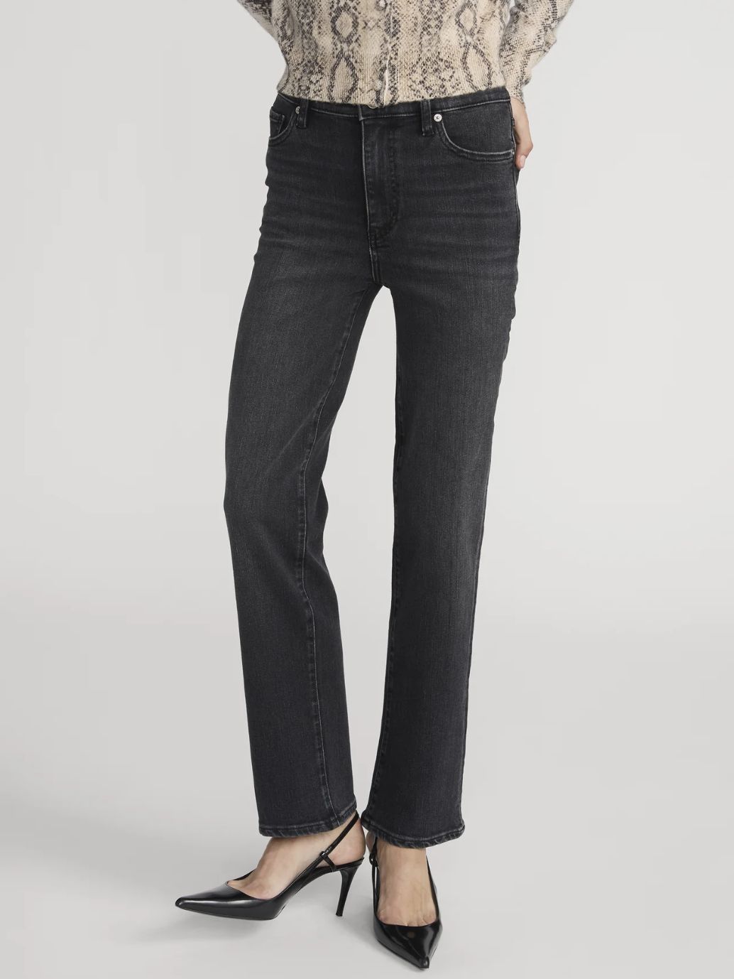 Frame Le Sleek Straight Jean in Starship
