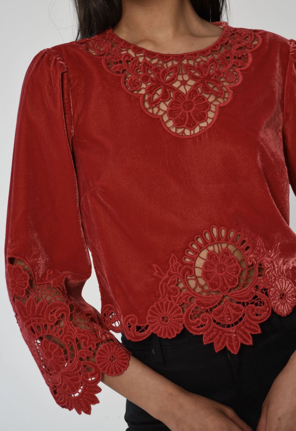 Love The Label Alina Top in American Beauty