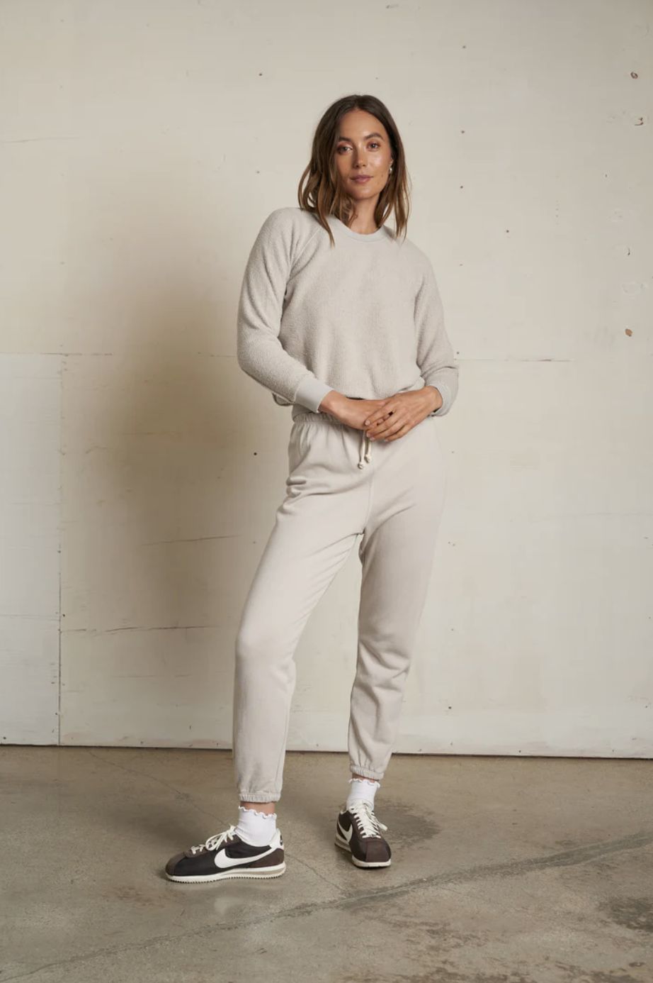 Perfect White Tee Ziggy Sweatshirt in Silver