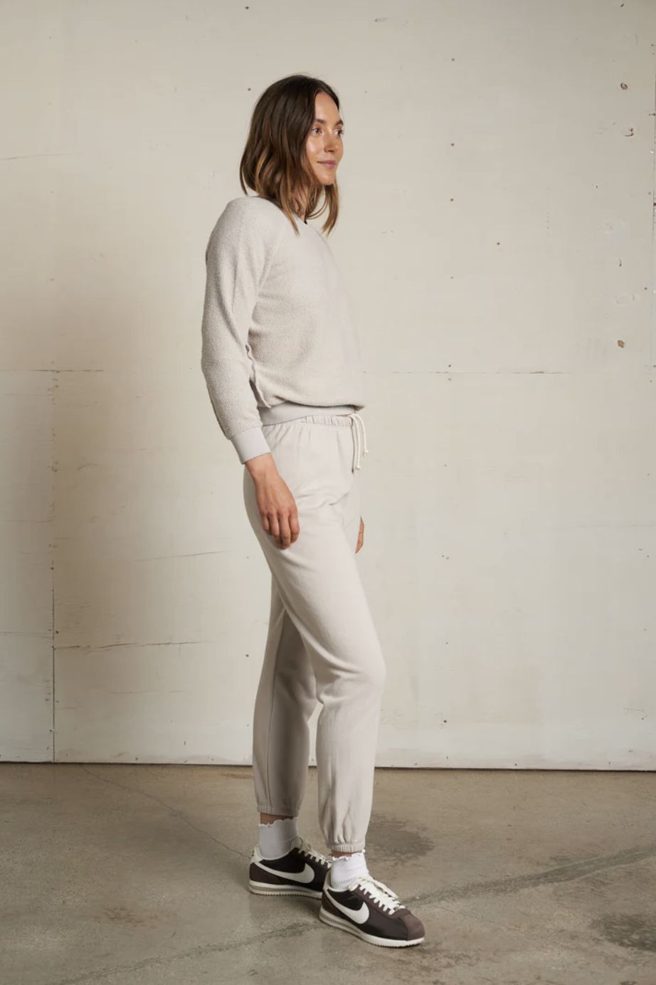 Perfect White Tee Ziggy Sweatshirt in Silver