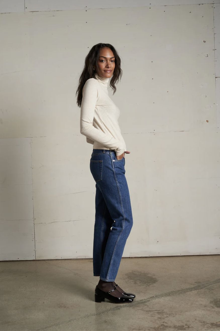 Perfect White Tee Cindy Turtle Neck