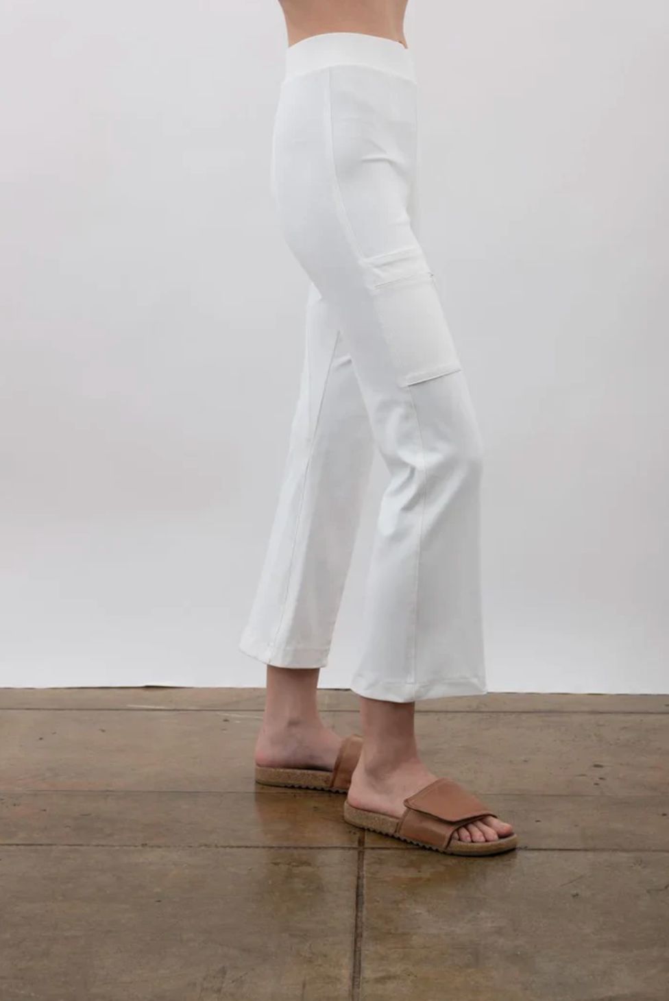 Elaine Kim Vista Tech Stretch Flare Leggings