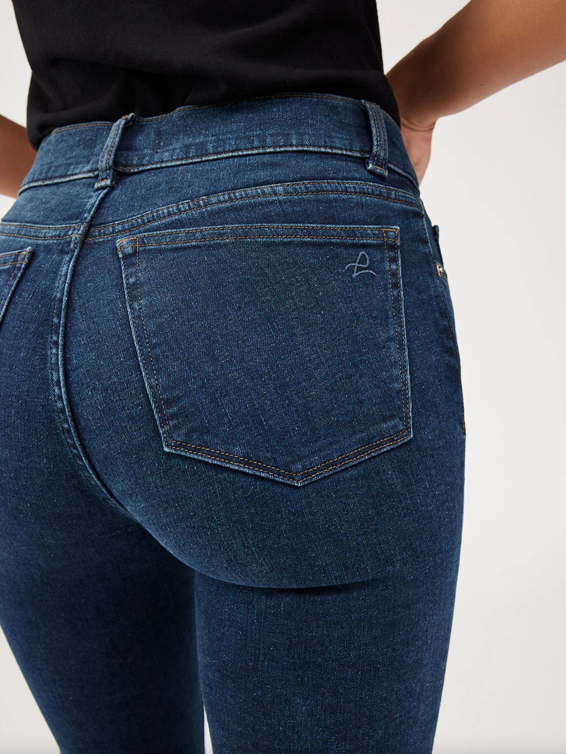 DL1961 Mara Mid Rise Straight Jean in India Ink