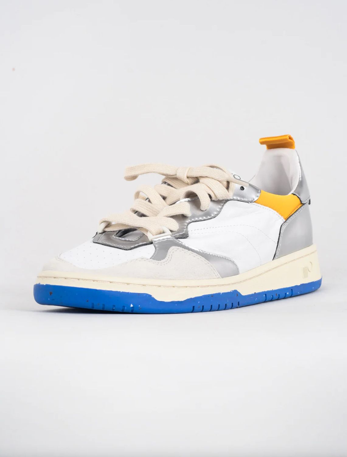 Oncept Phoenix Sneaker