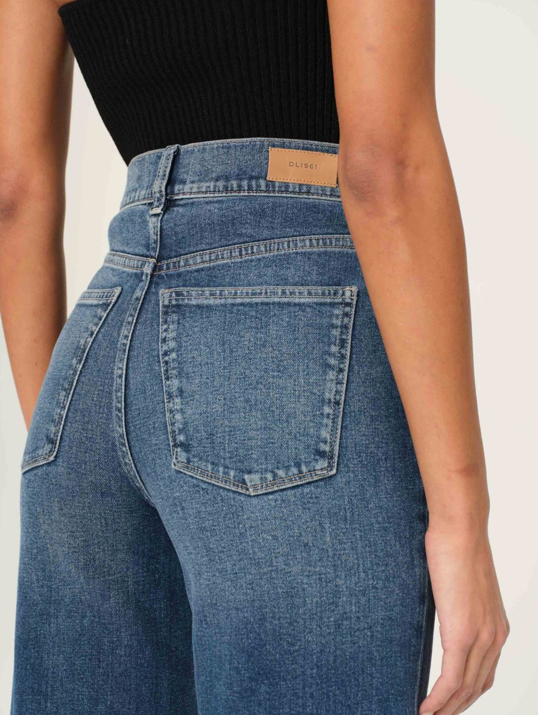 DL1961 Hepburn Wide Leg High Rise Jean in Seagate