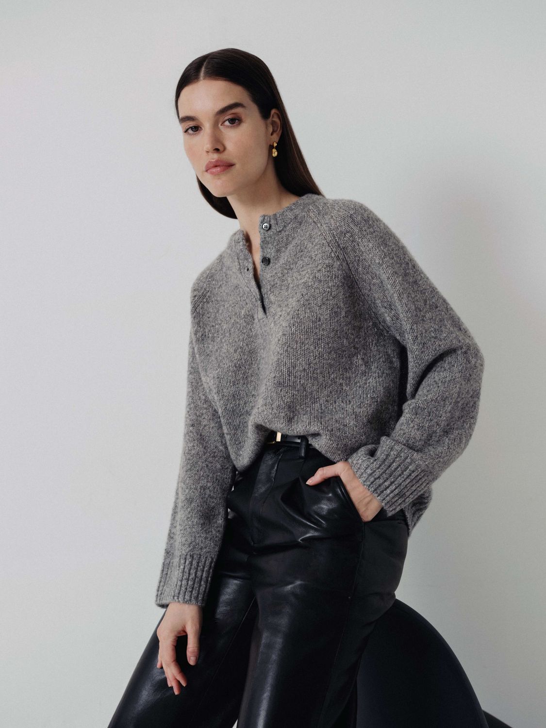 W. Cashmere Iris Crewneck Pullover in Billow