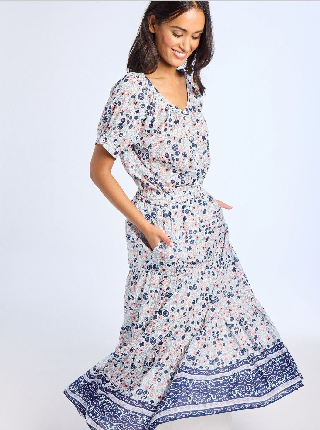 Mille Paola Skirt in Navy Floral