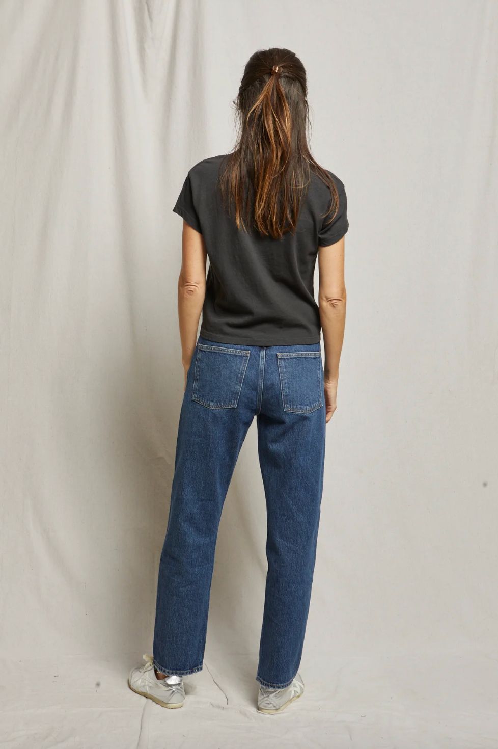 Perfect White Tee Alanis Tee in Vintage Black
