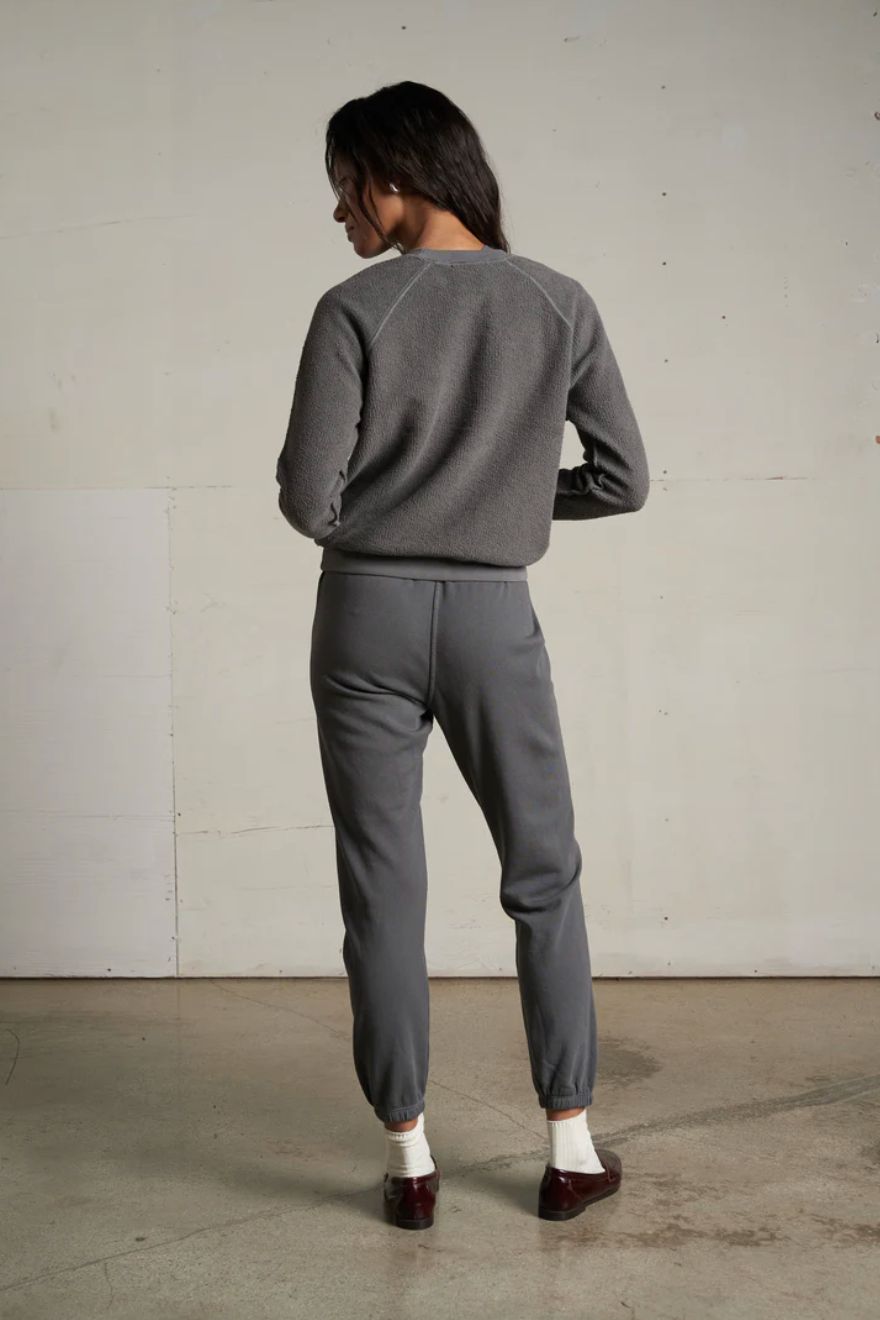 Perfect White Tee Ziggy Sweatshirt in Charcoal