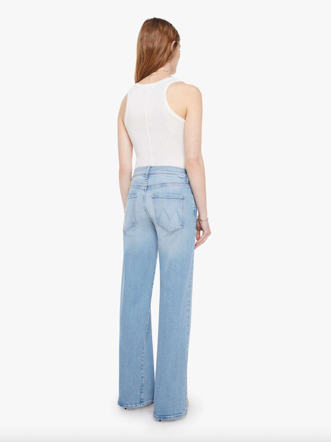Mother Mid Rise Maven Sneak Jean in Blowing in the Wind