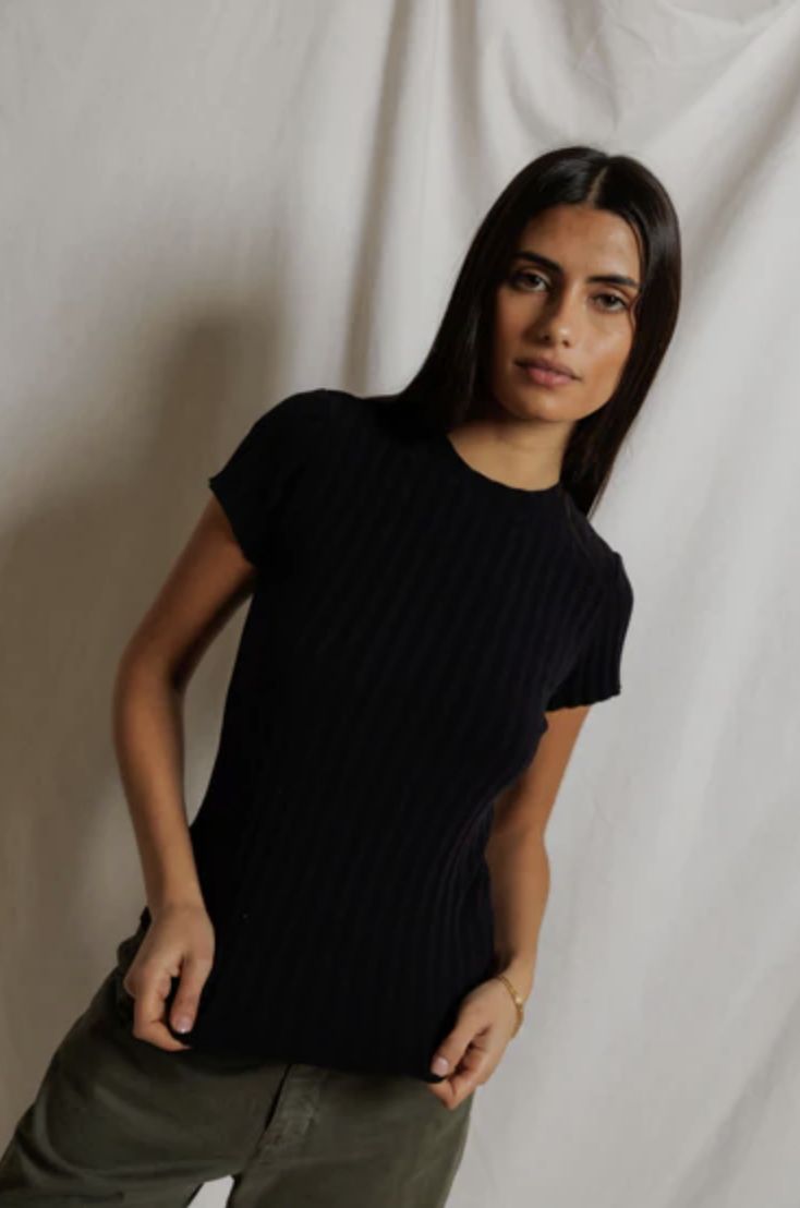 Perfect White Tee Suri