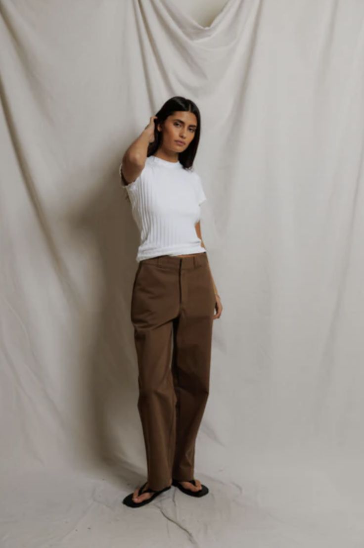 Perfect White Tee Suri