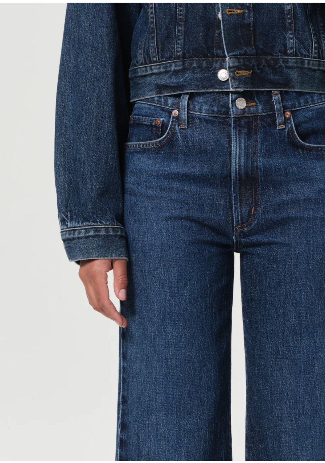 AGolde Harper Straight Jean in Echo